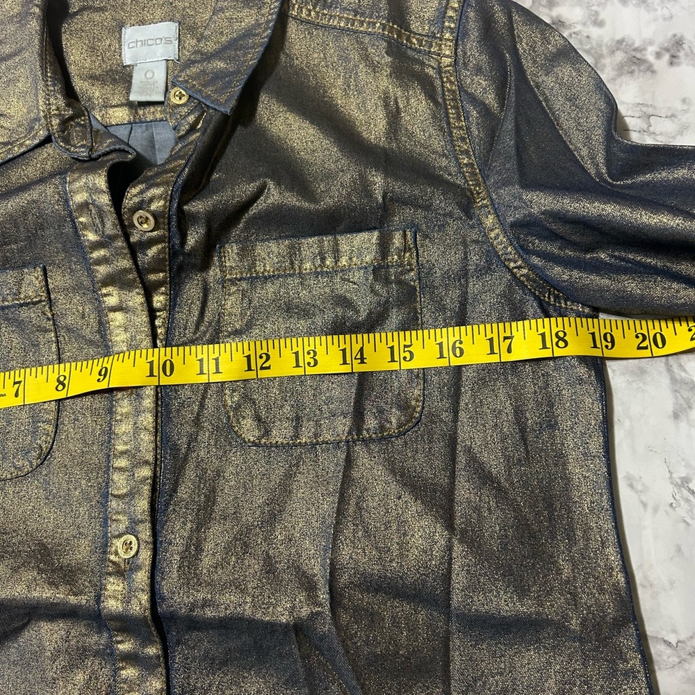 Chico's Denim Chambray Gold Shimmer Button Down Shirt Chicos Sz 0 Small 9 - Picture 9 of 9
